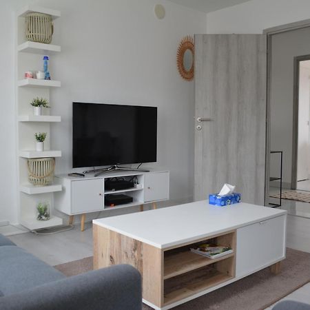L'Imperator Apartment Анси Екстериор снимка